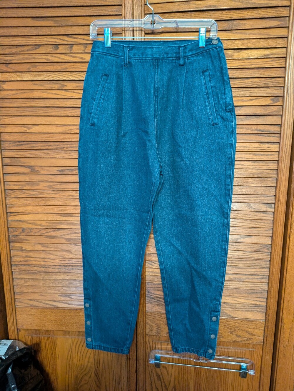 Oak NWT Blue Jeans With Side Zipper And Ankle Snaps Women's Size 27